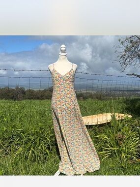 Vintage Floral Spaghetti-Strap Maxi Dress - Cream Multicolor